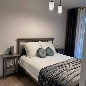  Apartament Wola Z Ogrodkiem